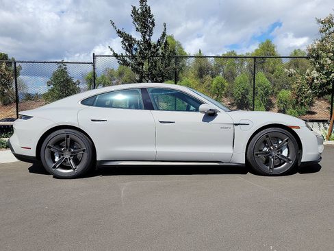 New 2025 Porsche Taycan Turbo AWD/4WD image 8