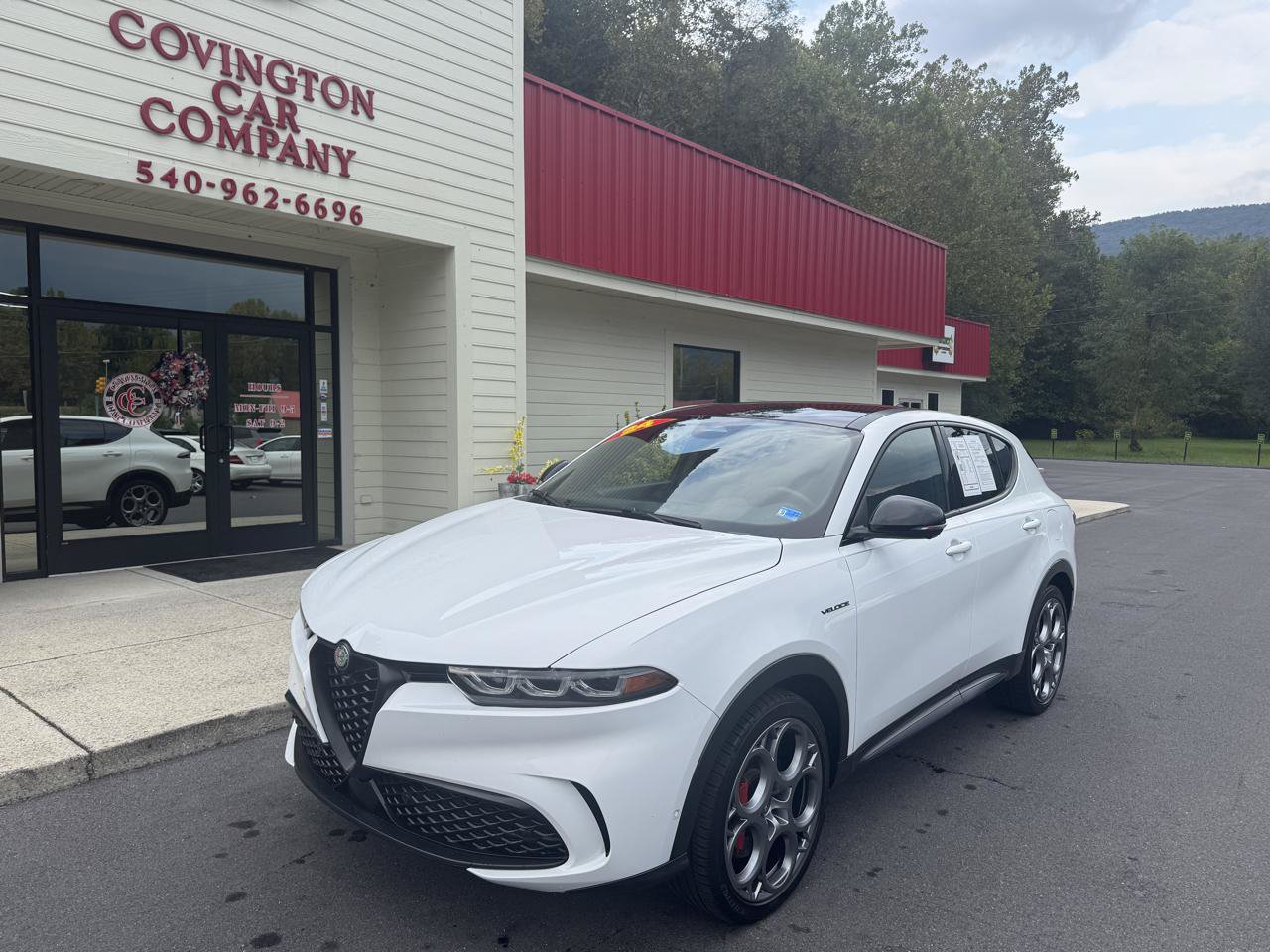 Used 2024 Alfa Romeo Tonale Veloce w/ Active Assist Package AWD/4WD image 1