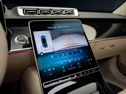 Used 2023 Mercedes-Benz S 580 4MATIC Sedan image 50