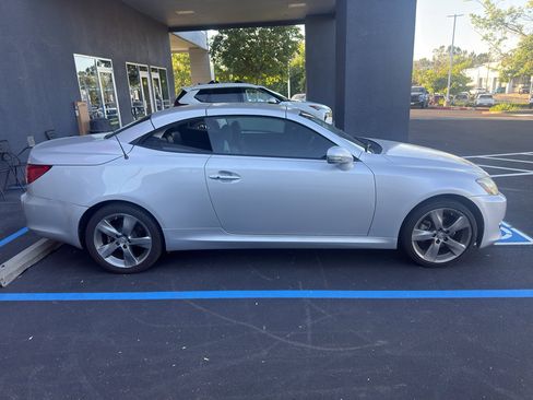 Used 2010 Lexus IS 250C RWD image 4