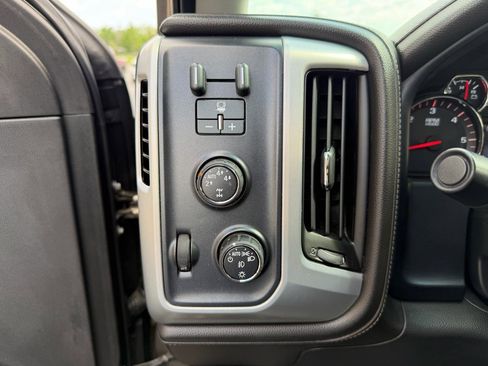 Used 2014 GMC Sierra 1500 SLE image 24