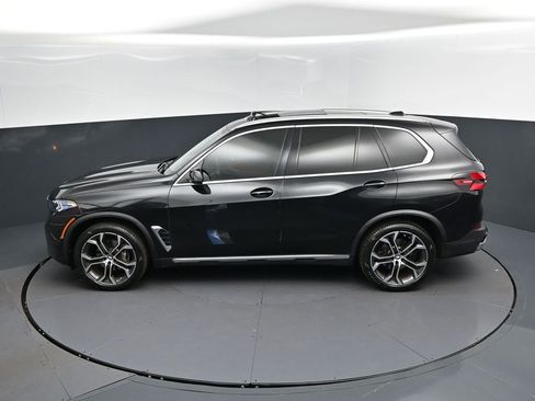 Certified 2024 BMW X5 sDrive40i w/ Premium Package RWD image 32