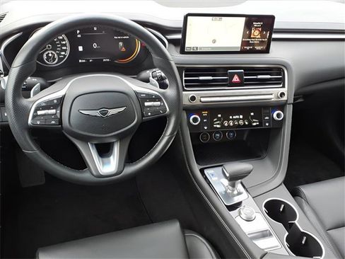 Used 2025 Genesis G70 2.5T image 17
