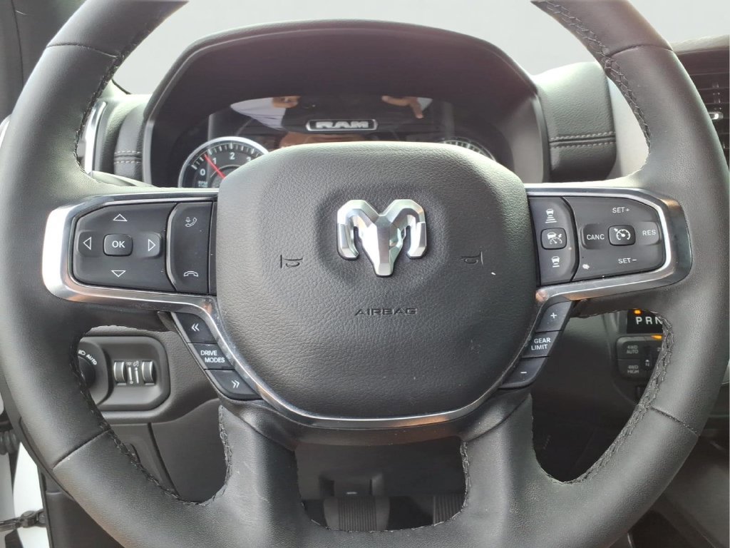 Used 2025 RAM 1500 Laramie w/ Sport Appearance Package AWD/4WD image 11