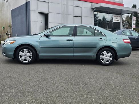 Used 2007 Toyota Camry LE image 4