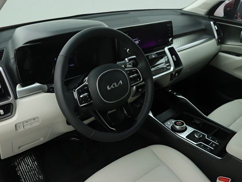 Used 2023 Kia Sorento EX FWD image 14