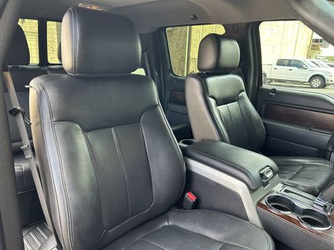 Used 2012 Ford F150 Lariat w/ Lariat Chrome Pkg image 12