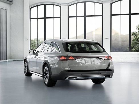 New 2026 Mercedes-Benz E 450 4MATIC All-Terrain Wagon image 27