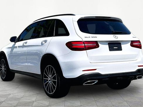 Used 2018 Mercedes-Benz GLC 300 4MATIC image 4