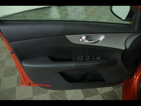 Used 2023 Kia Forte LXS FWD image 19