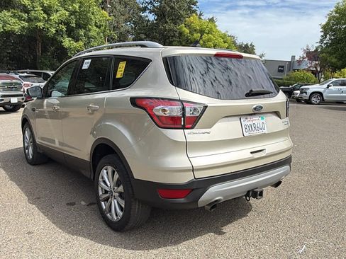 Used 2018 Ford Escape Titanium w/ Ford Safe & Smart Package AWD/4WD image 7
