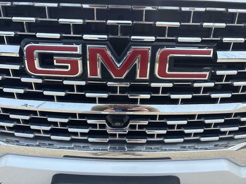 Used 2023 GMC Acadia Denali w/ Denali Ultimate Package AWD/4WD image 33