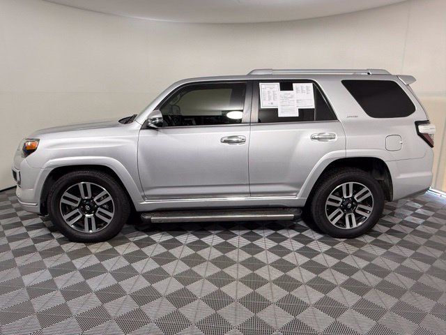 Used 2016 Toyota 4Runner Limited RWD image 3
