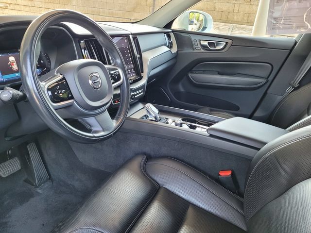 Used 2022 Volvo XC60 B6 Inscription w/ Advanced Package AWD/4WD image 11