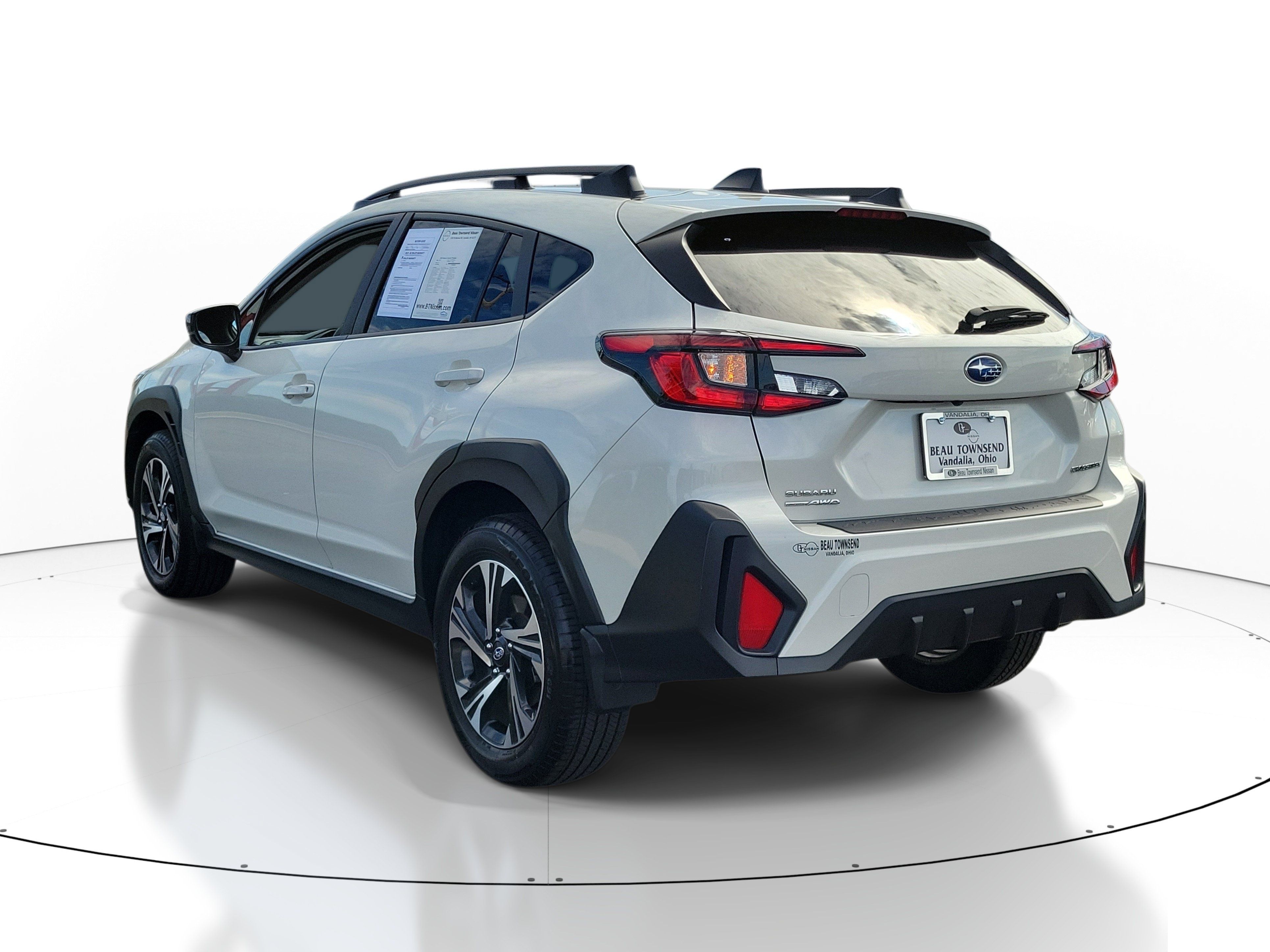 Used 2024 Subaru Crosstrek 2.0i Premium AWD/4WD image 3
