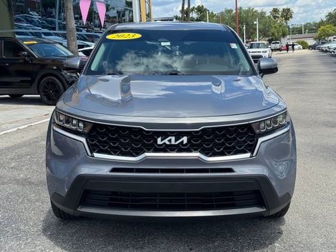 Used 2023 Kia Sorento LX FWD image 7