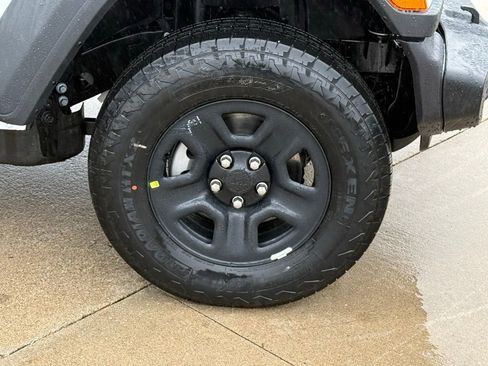 New 2026 Jeep Wrangler Sport AWD/4WD image 9