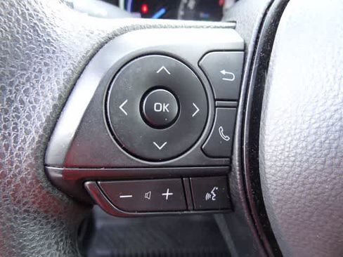 Used 2024 Toyota RAV4 XLE AWD/4WD image 16