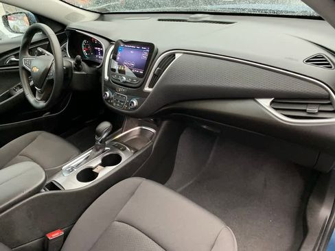 Used 2024 Chevrolet Malibu LT w/ Sport Edition FWD image 18