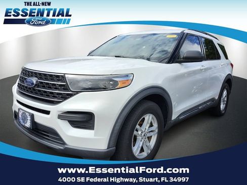 Used 2020 Ford Explorer XLT image 1