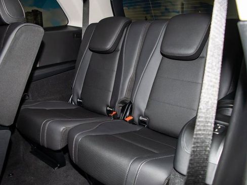 Used 2026 Mercedes-Benz GLS 450 4MATIC image 23