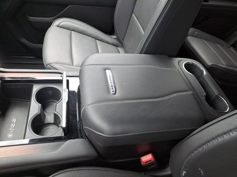 Used 2025 GMC Yukon Denali AWD/4WD image 25