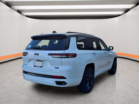 New 2025 Jeep Grand Cherokee L Summit w/ Obsidian Package image 7