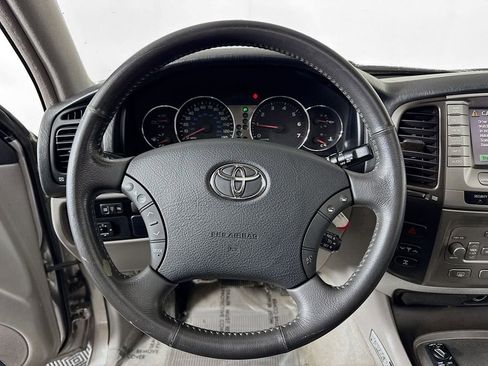 Used 2007 Toyota Land Cruiser image 11