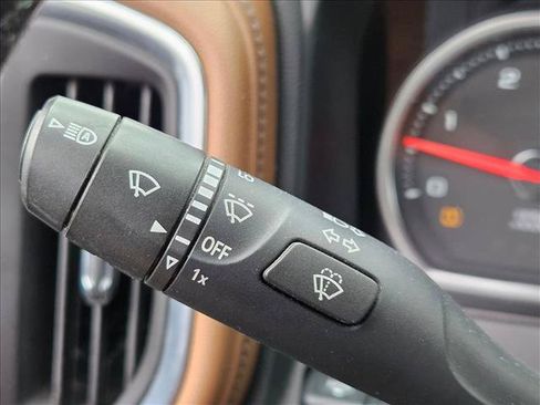 Used 2022 Chevrolet Silverado 3500 High Country AWD/4WD image 9