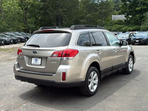 Used 2014 Subaru Outback 2.5i Premium AWD/4WD image 5