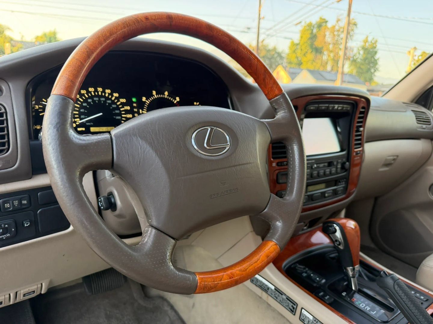 Used 2002 Lexus LX 470 4WD image 11