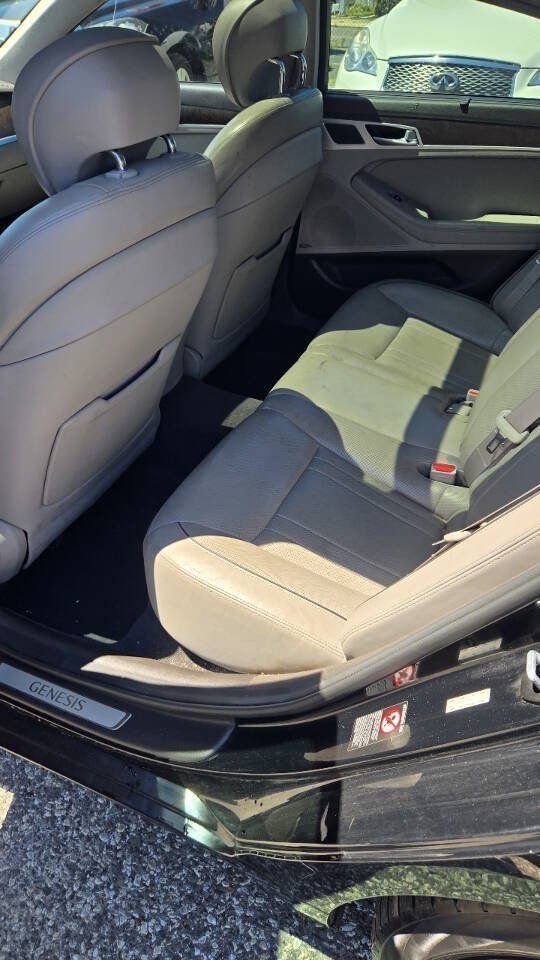 Used 2017 Genesis G80 3.8 w/ Option Group 03 AWD/4WD image 9