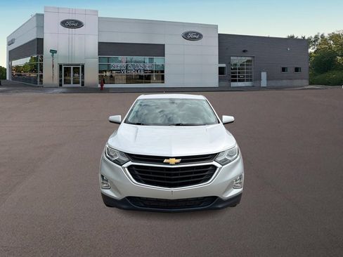 Used 2019 Chevrolet Equinox LT FWD image 3