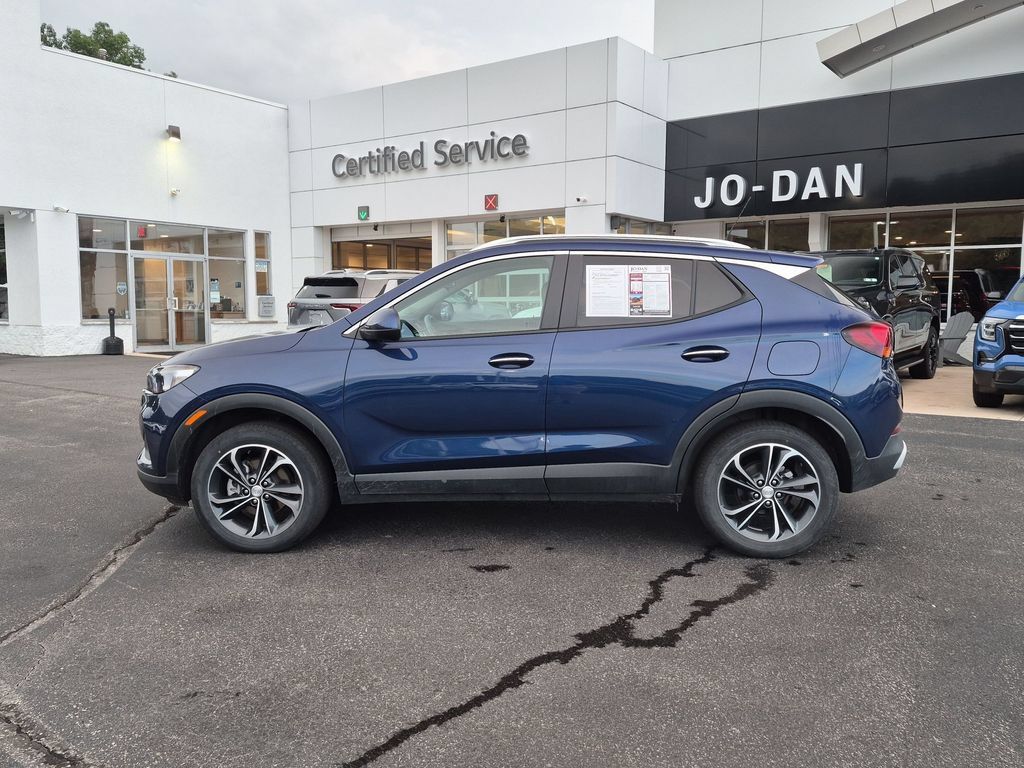 Used 2023 Buick Encore GX Select w/ Safety Package II AWD/4WD image 13