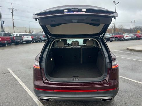 Used 2022 Lincoln Nautilus FWD w/ Premium Package image 5