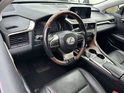 Used 2022 Lexus RX 350L FWD w/ Premium Package image 10