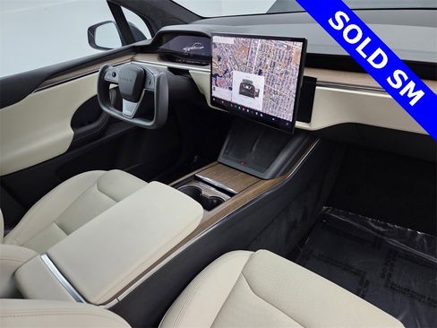Used 2023 Tesla Model X image 15