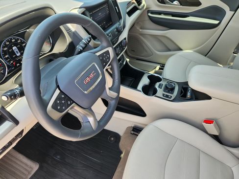 Used 2024 GMC Terrain Denali w/ Denali Premium Package AWD/4WD image 14