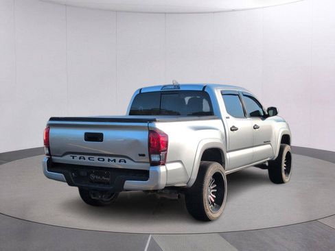 Used 2022 Toyota Tacoma SR5 w/ Technology Package RWD image 8