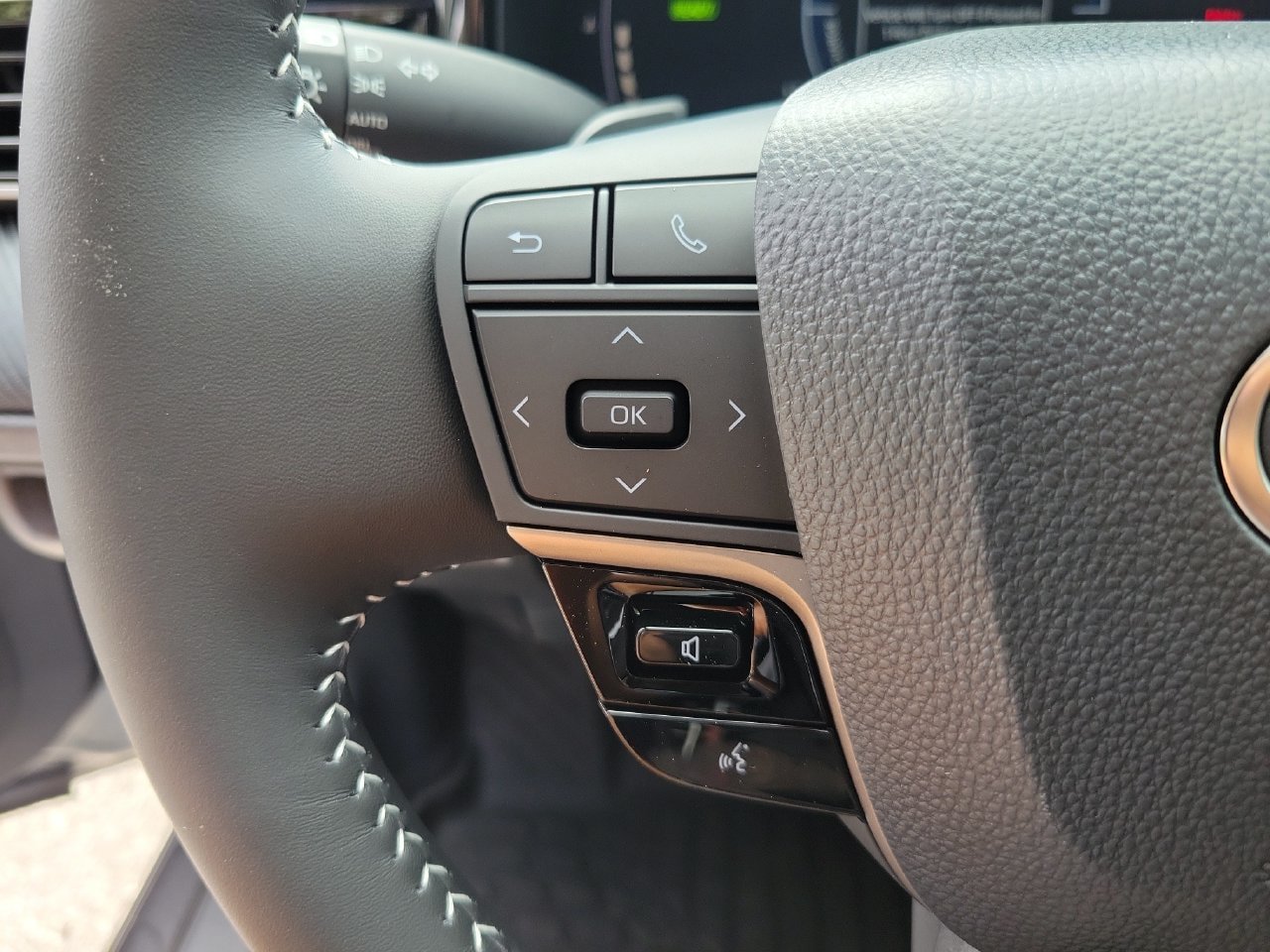 Used 2026 Toyota Camry SE FWD image 20