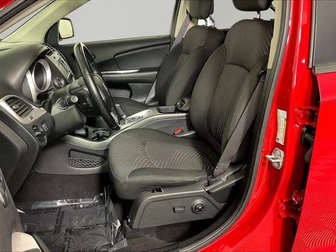 Used 2020 Dodge Journey SE w/ SE Popular Equipment Group FWD image 21