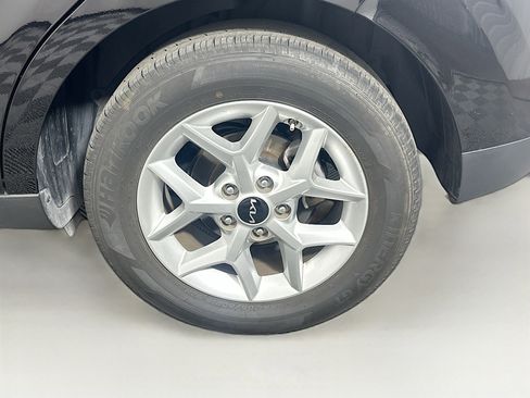 Used 2025 Kia Soul LX w/ LX Technology Package image 11