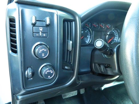 Used 2017 Chevrolet Silverado 1500 W/T AWD/4WD image 21