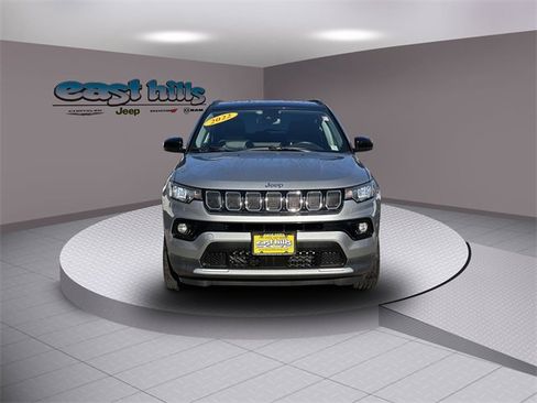 Certified 2022 Jeep Compass Limited image 8