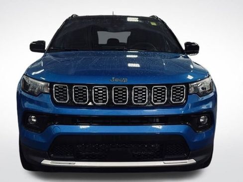 Used 2025 Jeep Compass Limited image 2