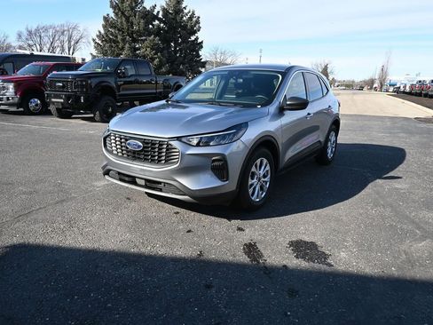 Used 2024 Ford Escape Active FWD image 3
