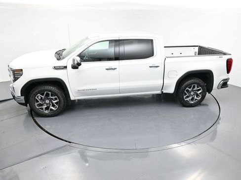 New 2026 GMC Sierra 1500 SLT w/ SLT Convenience Package image 32
