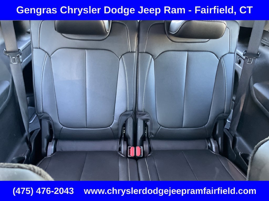 Used 2023 Jeep Grand Cherokee L Limited AWD/4WD image 31