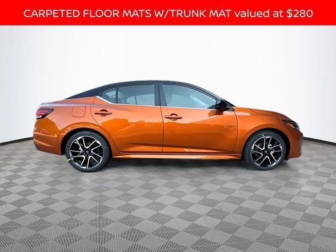 Used 2025 Nissan Sentra SR w/ SR Premium Package FWD image 4