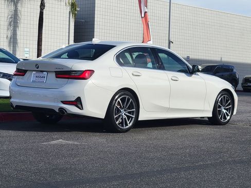 Used 2021 BMW 330i Sedan w/ Premium Package image 2